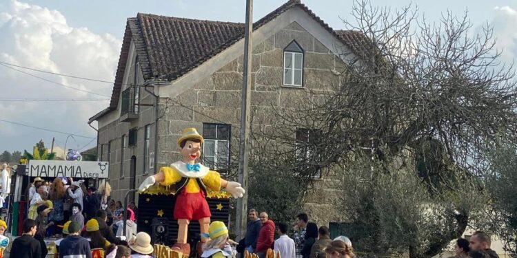 Carnavais de Lagares e Seixo da Beira regressaram com muita alegria e diversão