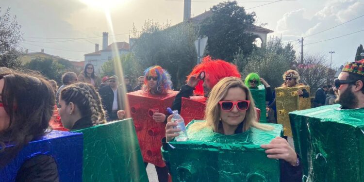 Carnavais de Lagares e Seixo da Beira regressaram com muita alegria e diversão