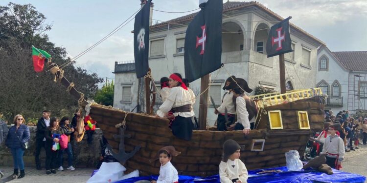 Carnavais de Lagares e Seixo da Beira regressaram com muita alegria e diversão