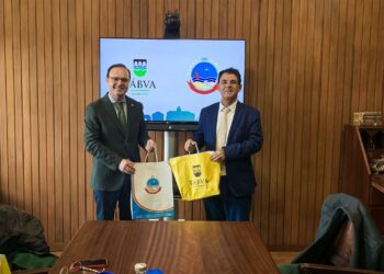 Autarcas do Sal visitam o município de Tábua
