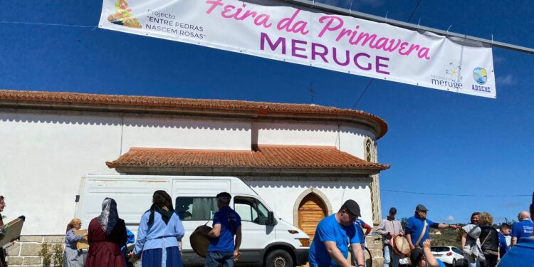 Feira da Primavera voltou a embelezar Meruge