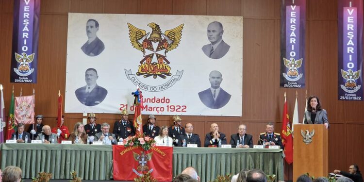 Bombeiros Voluntários de Oliveira do Hospital comemoraram 101 anos