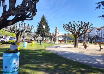 Estabelecimentos de restauração e bebidas com alargamento de horário nas vésperas dos feriados 25 de abril e 1 de maio