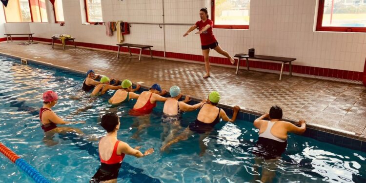 Município de Oliveira do Hospital promoveu aulas de hidroginástica para seniores