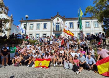 Oliveira do Hospital juntou este Domingo mais de 400 jovens peregrinos no Parque dos Marmelos antes de partirem para as Jornadas Mundiais da Juventude