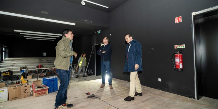 Tábua investe na descentralização cultural com a Oficina Artes do Palco