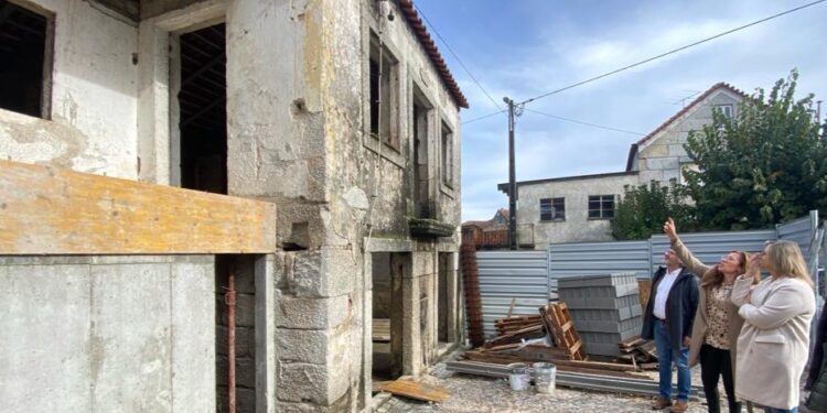 Presidente da Câmara acompanha início das obras do Alojamento Urgente e Temporário