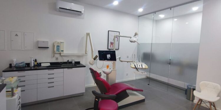 DENTAL SAL agora com nova Clínica em Oliveira do Hospital e ainda com mais especialidades
