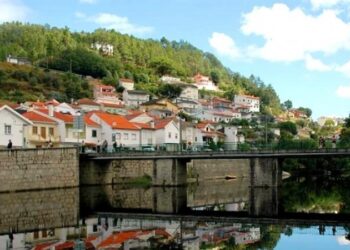 Homem de 50 anos retirado do Rio Alva sem vida