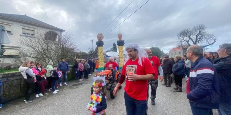 CARNAVAIS voltaram a sair à rua no Concelho de Oliveira do Hospital