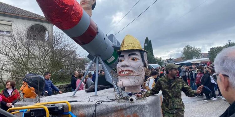 CARNAVAIS voltaram a sair à rua no Concelho de Oliveira do Hospital