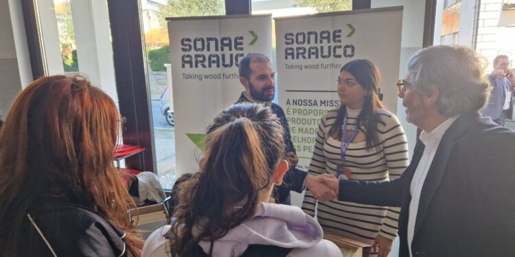 III Feira do Emprego aproximou ESTGOH do mercado de trabalho