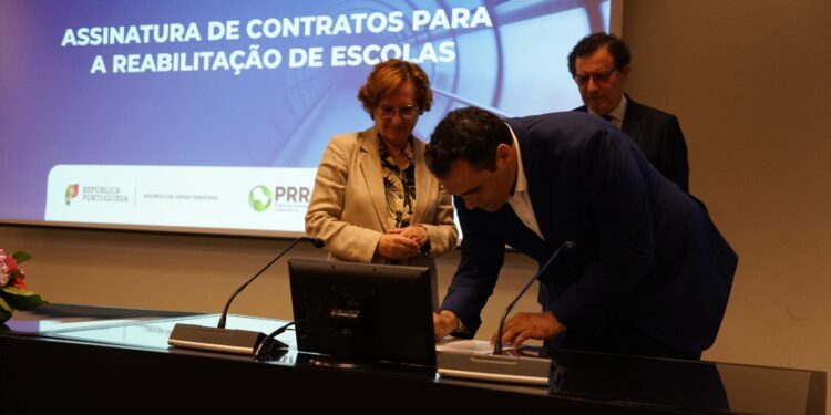 Escola Secundária de Seia com financiamento aprovado