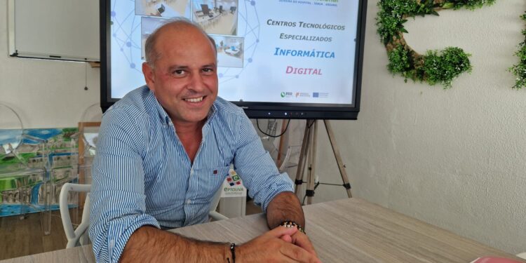 “Em 10 anos, duplicámos o número de alunos que frequenta a escola, com uma estratégia de internacionalização”