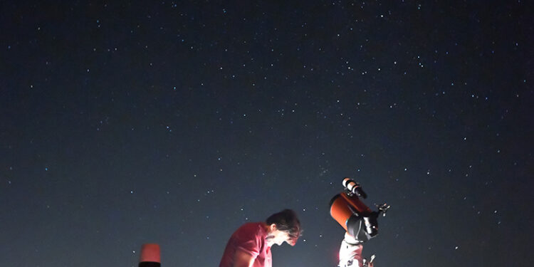 Astrocolcurinho promove observação do céu de Oliveira do Hospital