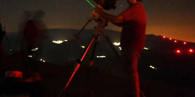 Astrocolcurinho promove observação do céu de Oliveira do Hospital