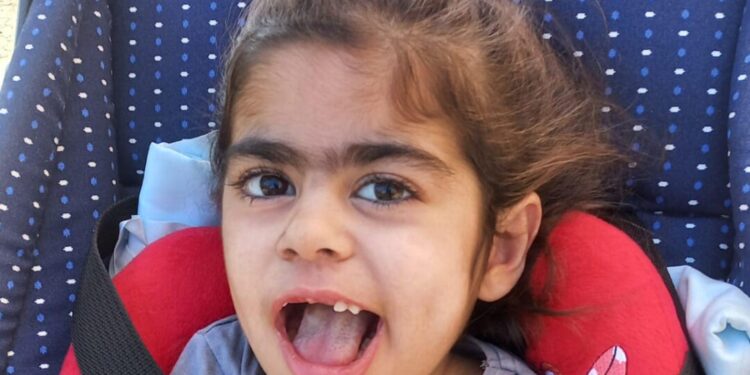 Amigos promovem concerto solidário em Avô para ajudar a pequena Luna, de 5 anos, vítima de paralisia cerebral