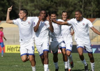 FC Oliveira do Hospital conseguiu a primeira vitória no campeonato