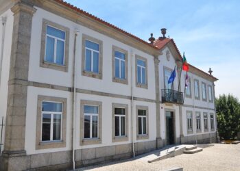 Município de Oliveira do Hospital abre inscrições para bolsas de estudo destinadas a estudantes universitários do concelho