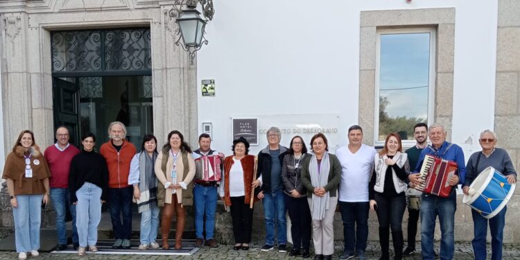 Jurados dos “Óscares do Queijo”, jornalistas e empresários visitaram Oliveira do Hospital em ação promocional da Festa do Queijo