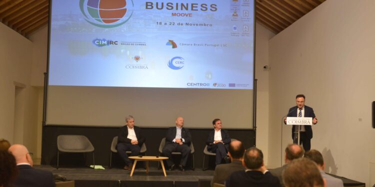 Região de Coimbra recebe mais de 30 empresários do Brasil