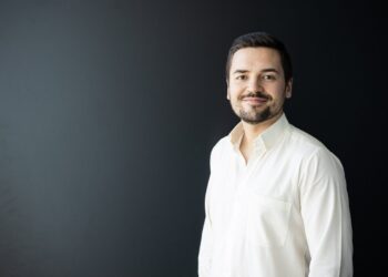 Jornalista Pedro Miguel Coelho vai apresentar nova temporada de ‘O Futuro do Futuro’