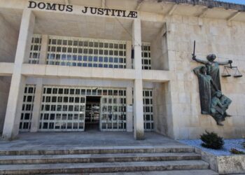 Ex-dirigente do Chega começou hoje a ser julgado por prática de crime de violência e ameaça agravada contra rival interno em 2023