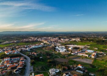 Câmara Municipal volta a reduzir taxa do IMI