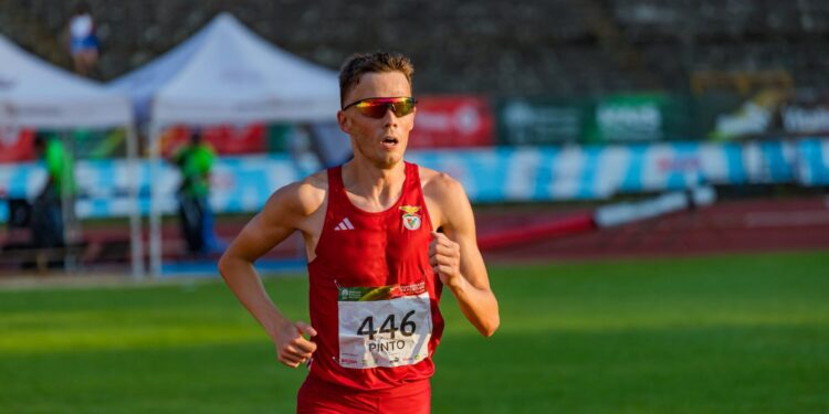 José Carlos Pinto é Campeão Nacional aos 1500 e 5000 metros