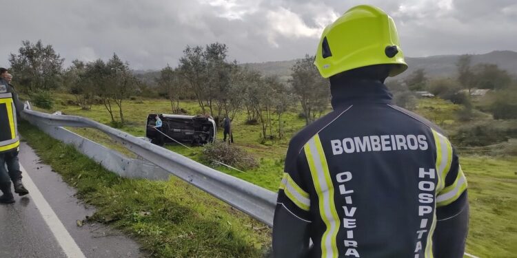 Idoso despista-se e fica ferido em Oliveira do Hospital