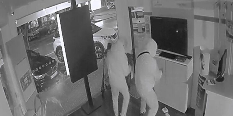 Gouveiatel assaltada em Oliveira do Hospital