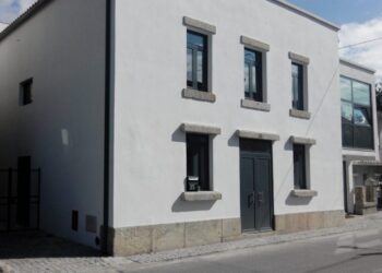 Sociedade Recreativa Ervedalense assinala o 25 de Abril com estreia de peça de teatro e espetáculo musical