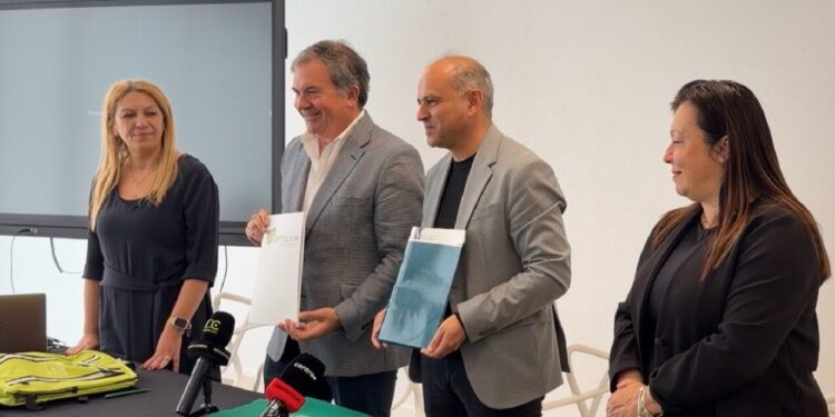 EPTOLIVA e Instituto Superior Miguel Torga assinam protocolo de colaboração para reforçar ligação ao ensino superior