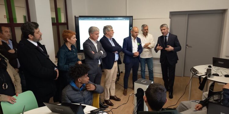 Em visita à EPTOLIVA José Luís Carneiro defende reforço da formação profissional e alerta para riscos no financiamento dos CTE