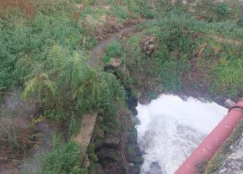 Meruge denuncia nova descarga poluente no Rio Cobral