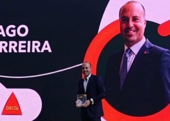 Tiago Ferreira distinguido com o prémio Comunicador do Ano 2026
