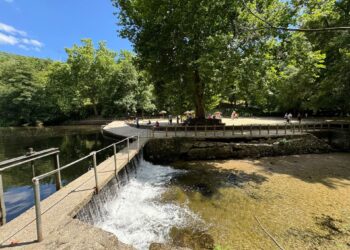 Praia Fluvial de São Gião reabre ao público após resultados favoráveis da qualidade da água