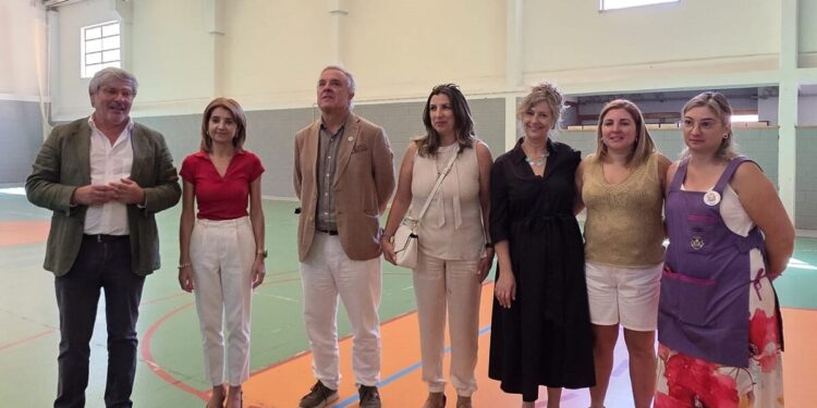 Ano letivo arranca com inauguração do pavilhão requalificado na Escola da Ponte das Três Entradas. Município investe mais de 5,5 milhões de euros na Educação